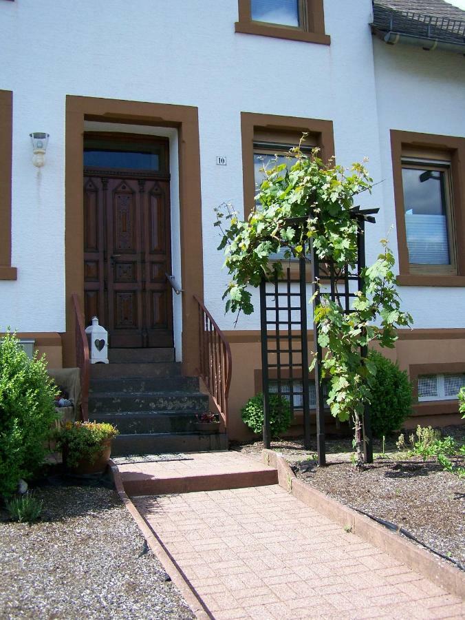 Katharina Ferienwohnung Am Eifelsteig Neroth Bagian luar foto